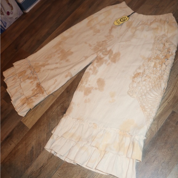 L&B Cream and Brown Cropped Pants - Picture 3 of 5